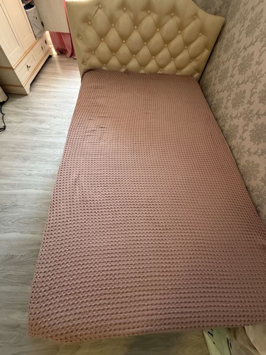 Кровать односпалка