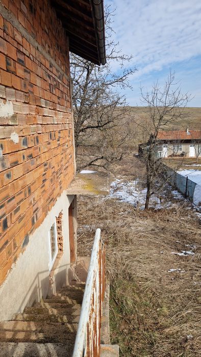 Къща за продажба в с.Ноевци