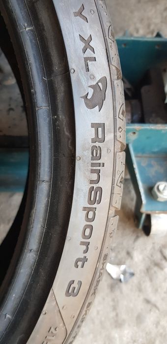 Летни гуми-18цола-215/35-1бр.-90лв."UNIROYAL "