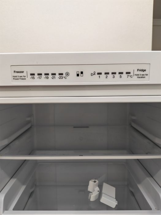 Холодильник Samsung RB30A30N0WW