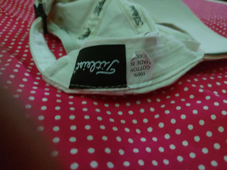 Sapca Titleist cu autografe