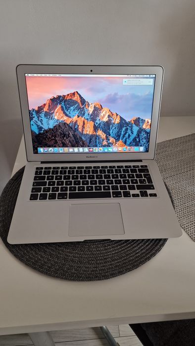 Laptop Mackbook Air
