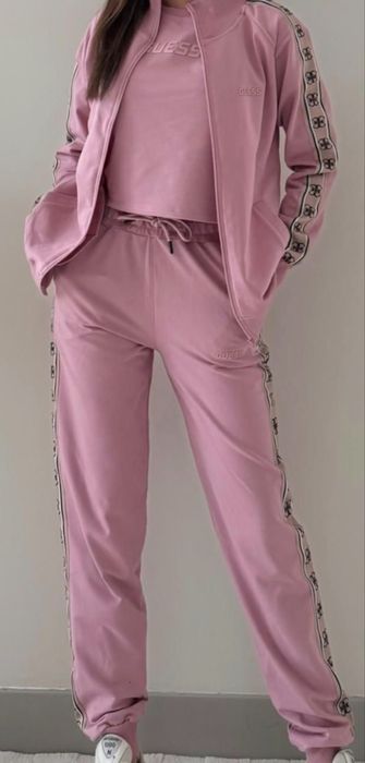 Compleu de dama , trei piese