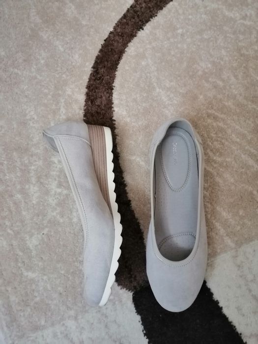 Balerini si pantofi cu toc, marimea 40