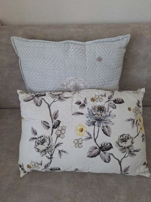 Одеяло двухспальное и подушки