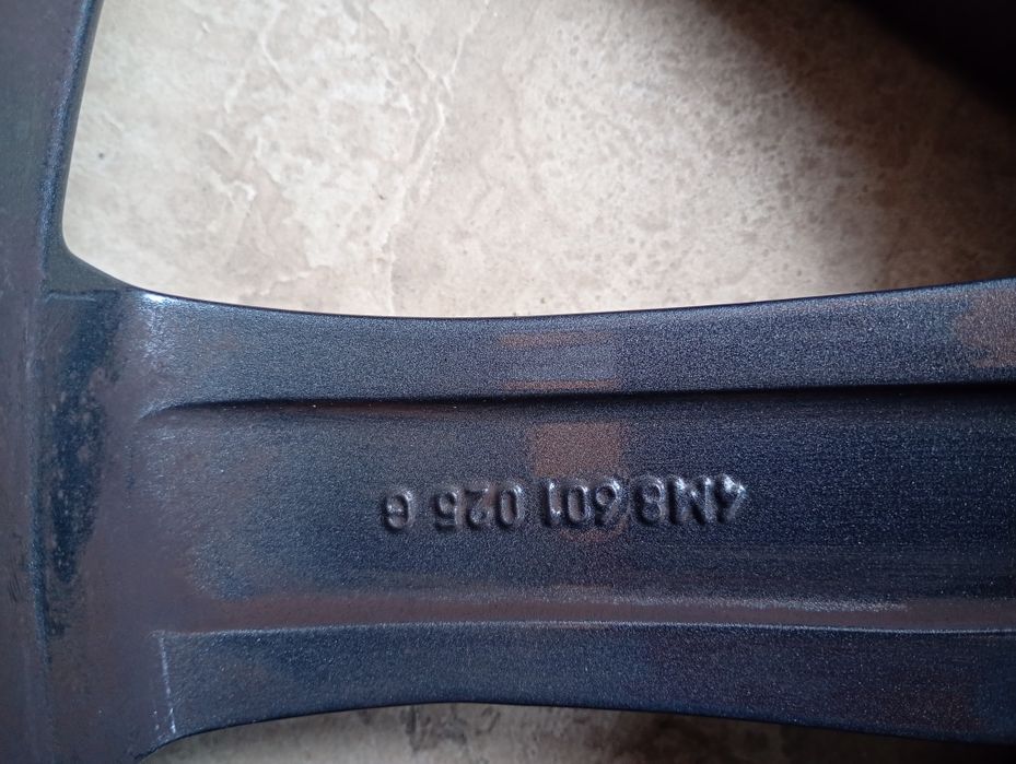 Janta audi Q8 r21 cod 4m8601025G