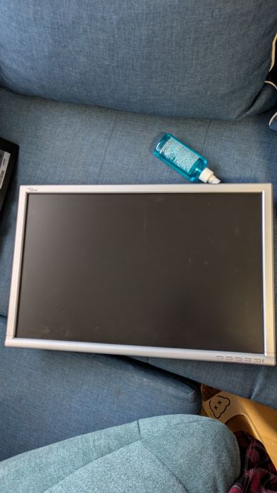 LCD Монитор WBZA