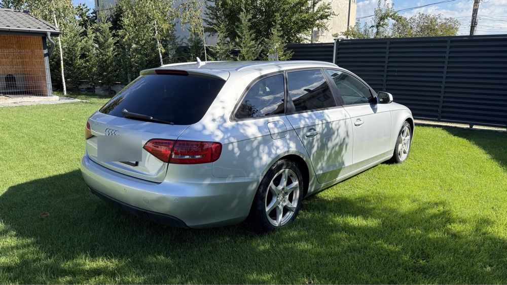 Audi A4 B8 Avant 2010 2.0 TDI 143 CP Automată – 299.000 km