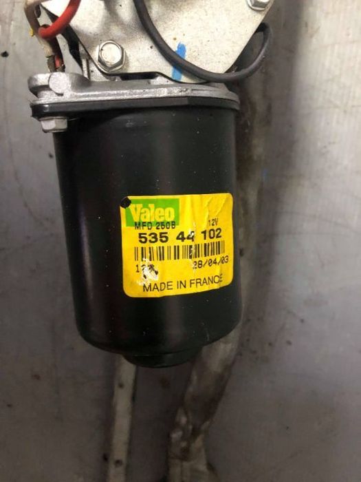 ansamblu stergatoare motoras citroen saxo 1996-2004