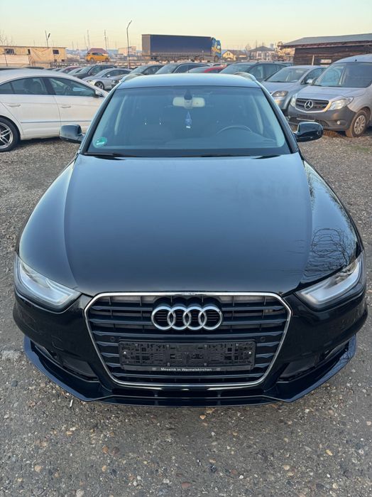 Audi A4 S line cutie automată 2 litri diesel
