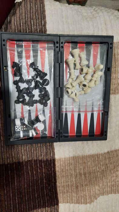 Шашки,шахматы и нарды 3 в 1