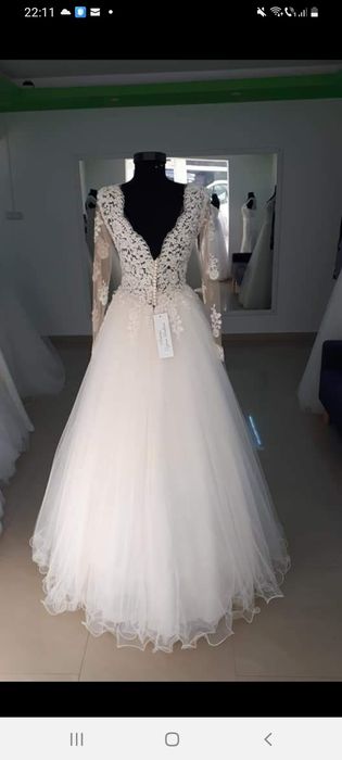 Vând rochie de mireasa unicat, mărimea S