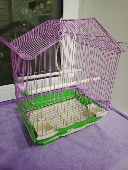 Небольшая клетка для попугая
