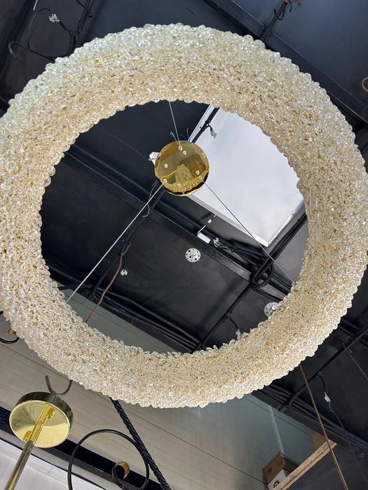 Люстра продается