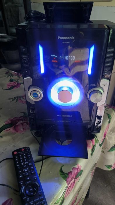 Продам музыкальный центр Panasonic.