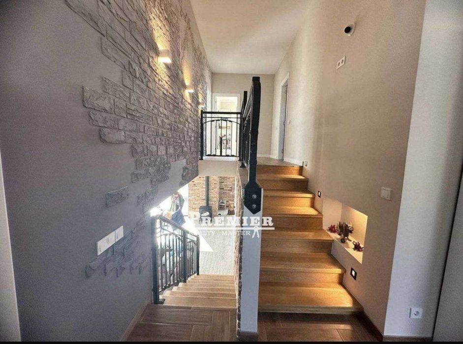 Продава се Къща в к.к. Слънчев бряг - 185 кв.м за 1892 €/кв.м - Снимка #8