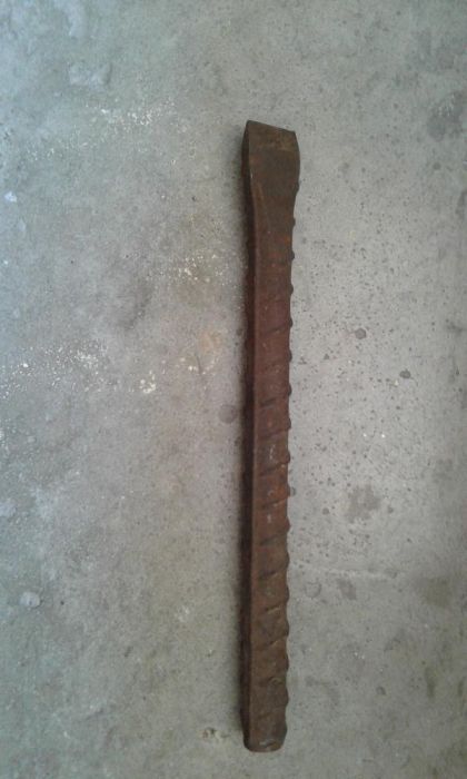 Керпеден ,къртач, ножица, нож за струг и военна каска