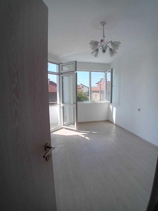 Продава се Двустаен апартамент в Монтана, Широк център - 55 кв.м за 1669 €/кв.м - Снимка #5