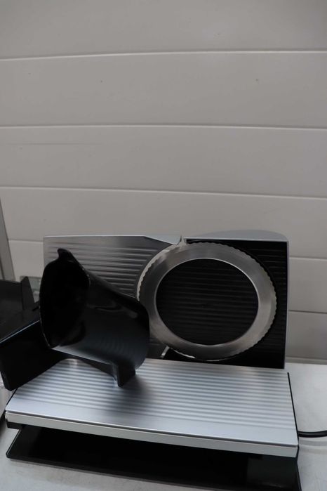 Слайсър, Graef S 32000 Електрическа машина за рязане неръждаема стомана, 170W,(алуминий, неръждаема стомана, 237мм, 343мм, 252мм, 393мм)