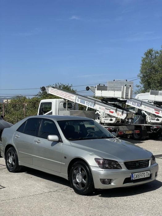 Продавам/бартер Lexus is200