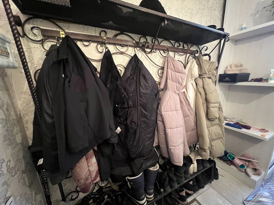 вешалка в прихожую