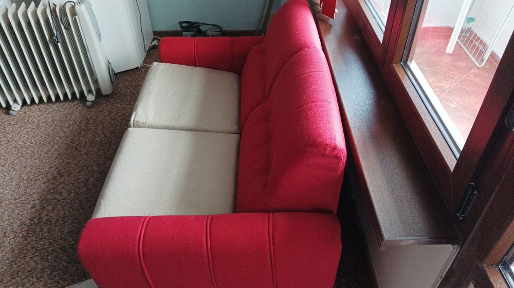 Комплект дивани с табуретка