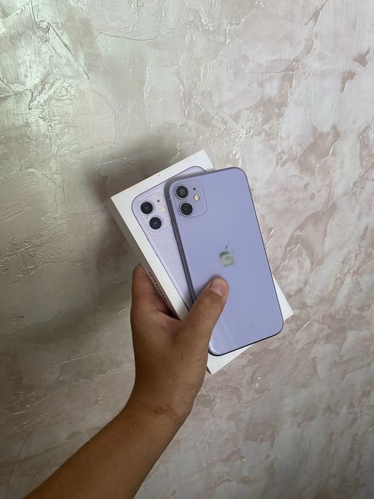 Продам IPhone 11 с коробкой