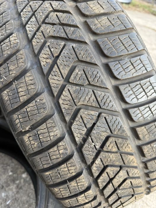 Зимни гуми Pireli sotto zero 3 . 255/45 r19