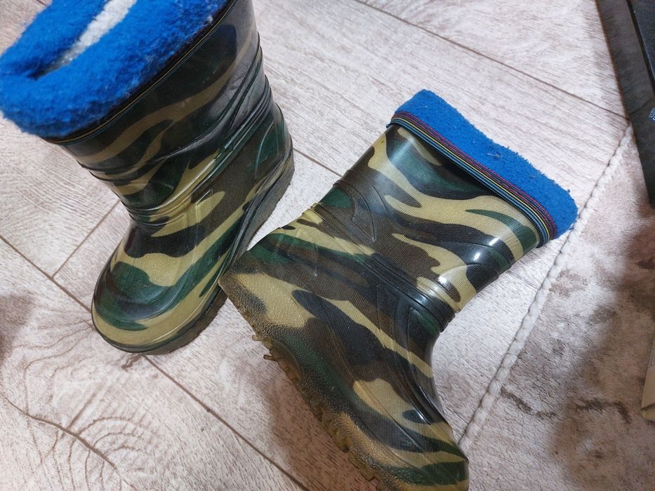 Продам детскую обувь с 1 года до 2,5 лет