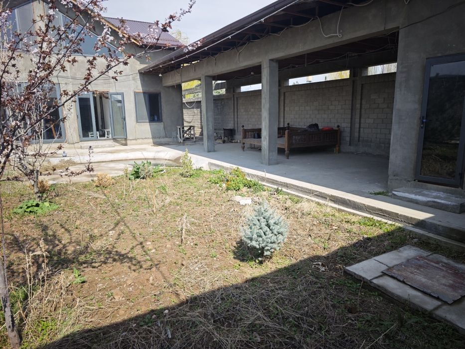 30 sotikli dacha sotiladi srochna suv boyida