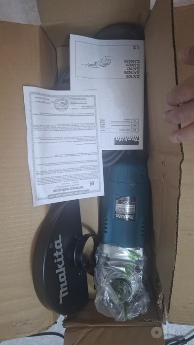 Оригинал болгарка Макита  ga 9020  / 230mm