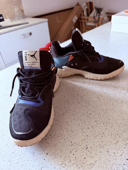 Adidasi Jordan Barbati nr 40,5 ( 25,5 cm ) 10/10 Pret 199 lei fix