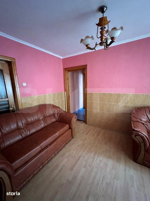 Apartament 3 camere, 70 mp, etaj 1, zona Hurmuzachi ,Radauti — fotografia 3