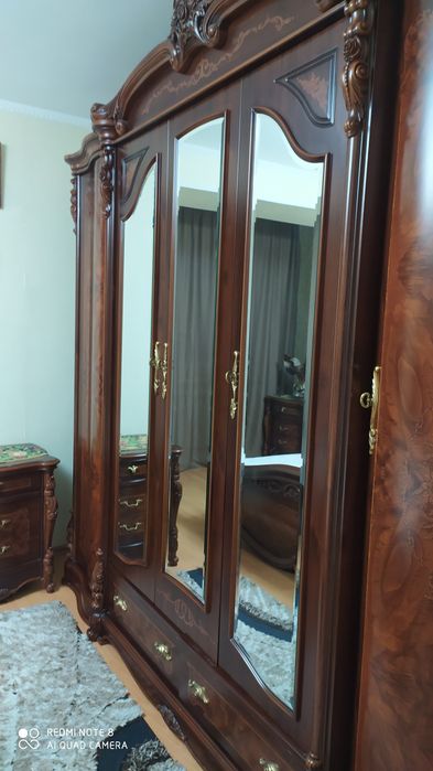 Срочно продам спальную мебель