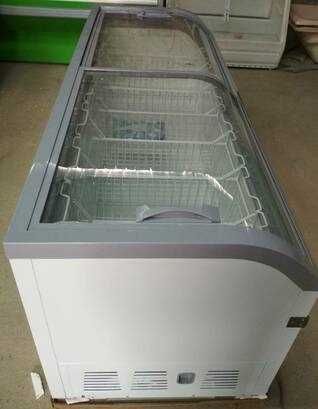 Морозильники со склада морозильные лари-ветрины Ветринные холодильники