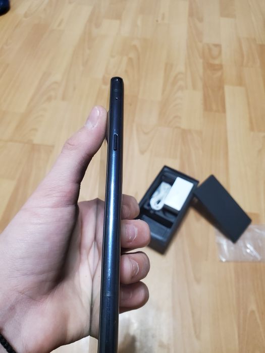 Телефон Lg g8 x.