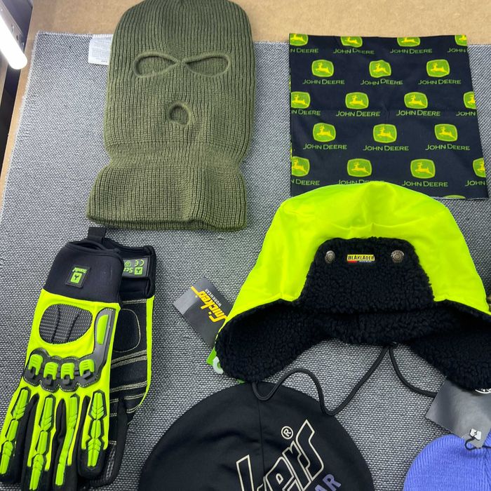 Работни Зимни Шапки Ръкавици Snickers Blaklader L.Abrador Dickies CAT