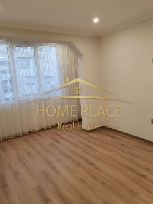 Продава се Тристаен апартамент в Варна, Базар Левски - 70 кв.м за 2272 €/кв.м - Снимка #11