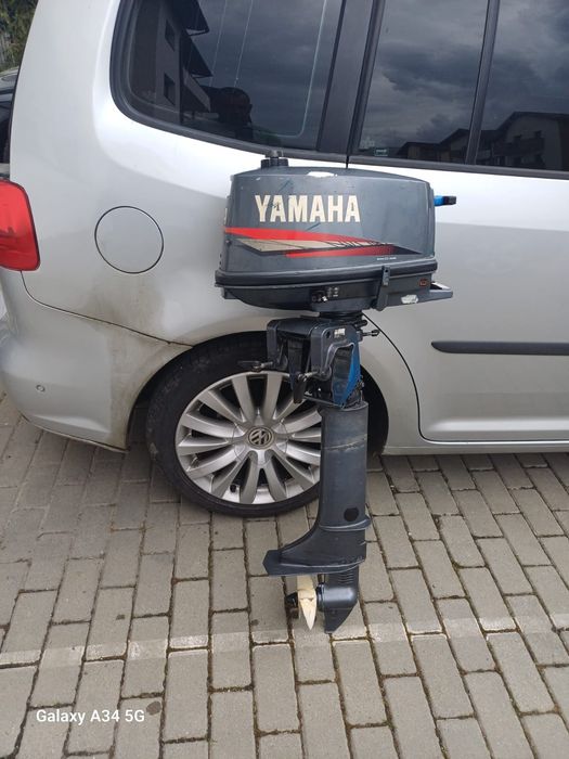 Vând motor barcă yamaha 4hp2t