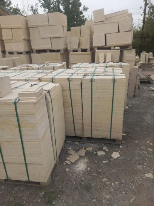 Травертин. гранит .мрамор лайм стоне продажа и установ