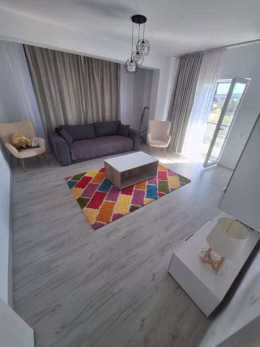 Vand apartament 2 camere 69mp,et2/4 cu lift