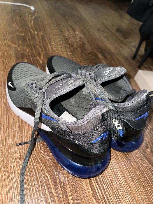 Срочно! Кроссовки Nike!