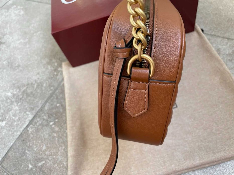 Gucci Чанта Marmont Малка Гучи Кафява кожa Златно GG Лого Оригинална