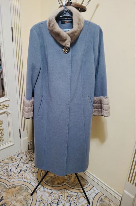 Срочно продается пальто!