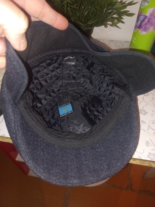 Кепки мужские и шапки. Не дорого