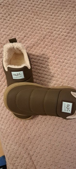 Vind ghetute iarna ,marimea 38 ,nefolosite