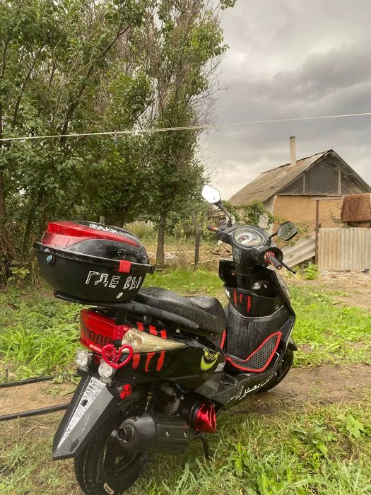 M8 скутер 125сс 2024