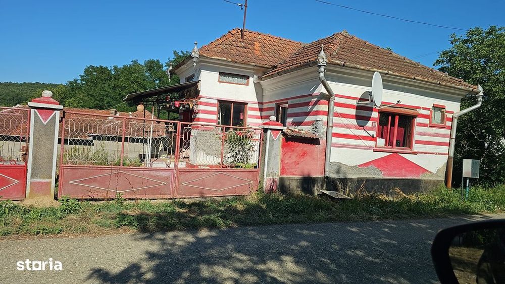 Casa cu teren in Fagetel, Dobra