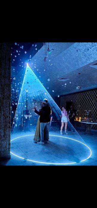 Fum greu,laser,artificii,tort de shot-uri,cabina foto