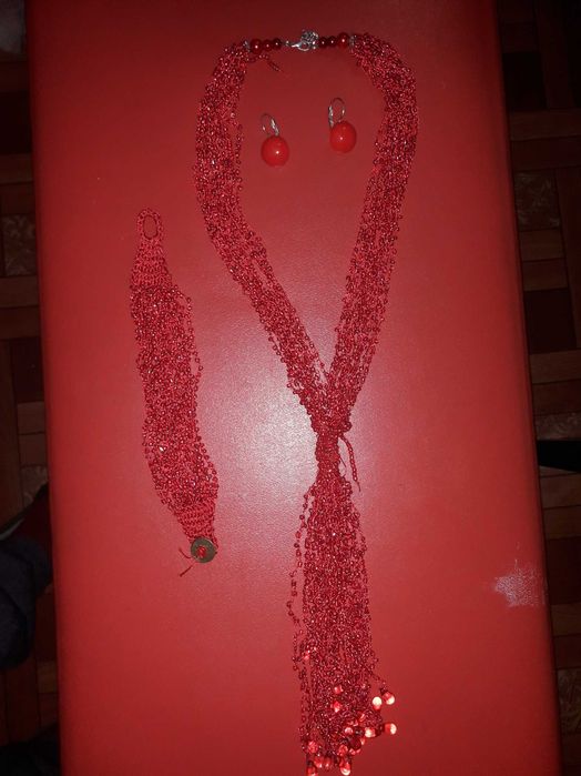 Продам бижутерию бусы, серьги